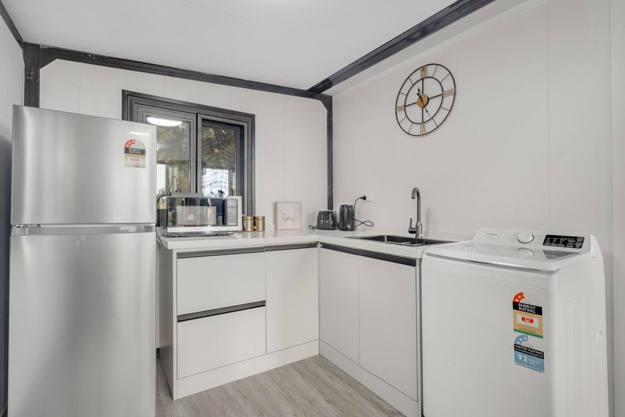 2 Bedrooms Cabin 5 Min To Pukekohe Town Centre Bagian luar foto