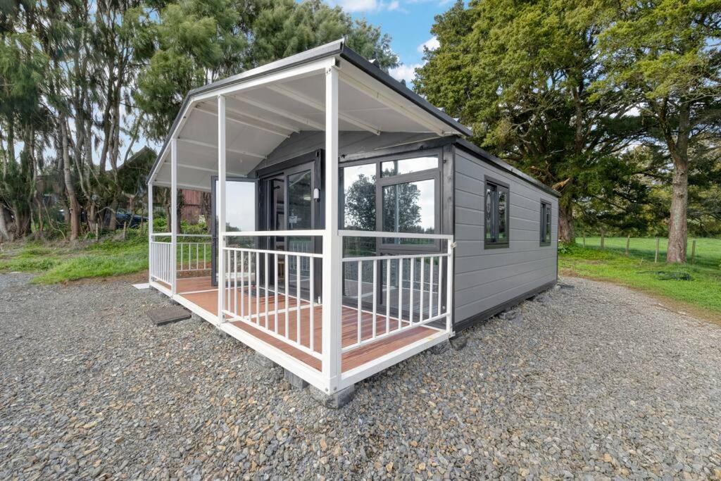 2 Bedrooms Cabin 5 Min To Pukekohe Town Centre Bagian luar foto