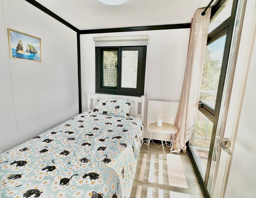 2 Bedrooms Cabin 5 Min To Pukekohe Town Centre Bagian luar foto