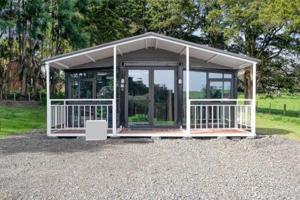 2 Bedrooms Cabin 5 Min To Pukekohe Town Centre Bagian luar foto